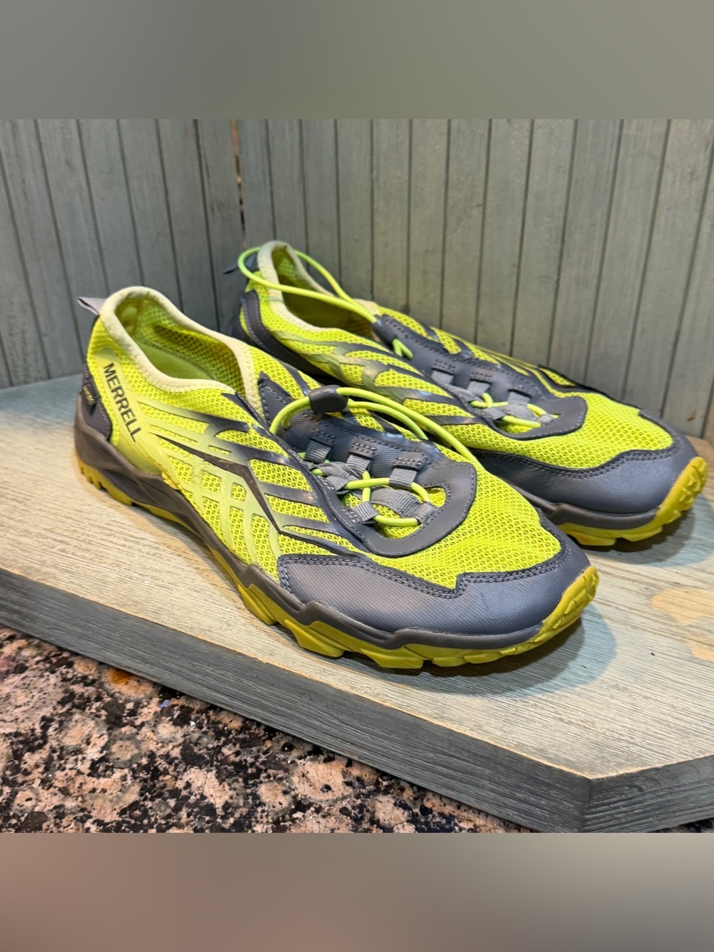 Merrell Boy’s Neon Yellow & Gray Hydro Sneakers 6.5